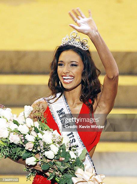 Miss Tennessee USA Rachel Smith is crowned Miss USA 2007 at The 56th Annual Miss USA Pageant at the Kodak Theater on March 23, 2007 in Los Angeles,...