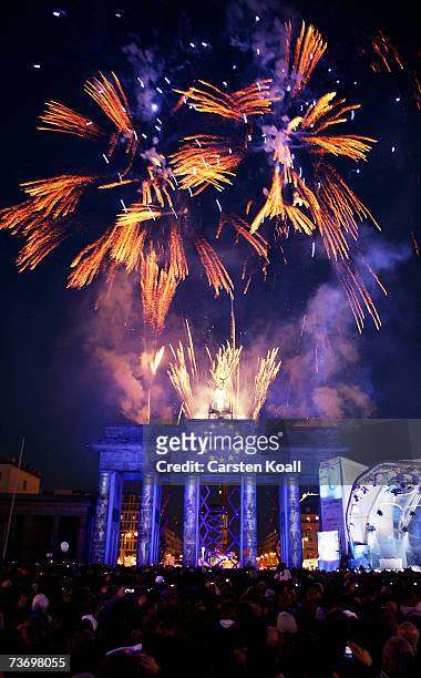 Fireworks explode over Berlin's Brandenburg Gate during the 50th anniversary celebrations of the signing of the Treaty of Rome, March 25, 2007 in...