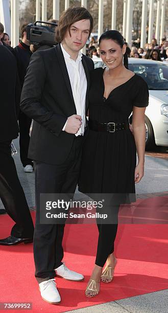 Singer Kim Frank and Viva television host Maya Saban attend the ECHO 2007 German music awards on March 25, 2007 in Berlin, Germany.