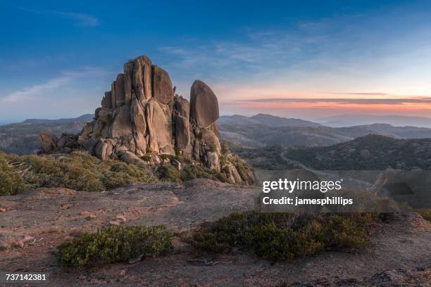 cathedral rock at sunrise, hume, victoria, australia - victoria australia landscape stock pictures, royalty-free photos & images
