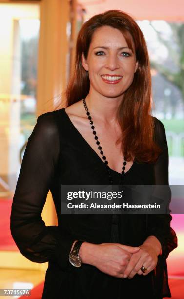 Presenter Monica Lierhaus arrives at the Herbert Award 2006 Gala at the Elysee Hotel on March 26, 2007 in Hamburg, Germany.