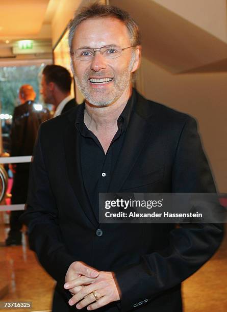 Presenter Reinhold Beckmann arrives for Herbert Award 2006 Gala at the Elysee Hotel on March 26, 2007 in Hamburg, Germany.