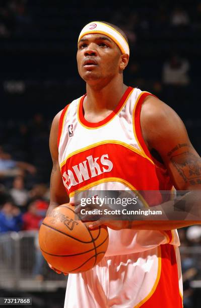 Josh Smith of the Atlanta Hawks sets up for the free throw against the Memphis Grizzlies during the game at Philips Arena on March 9, 2007 in...