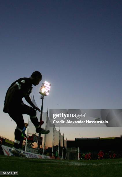 Charles Takyi od St. Pauli shots a corner kick during the Third League match between FC St.Pauli and Kickers Emden at the Millerntor stadium on March...