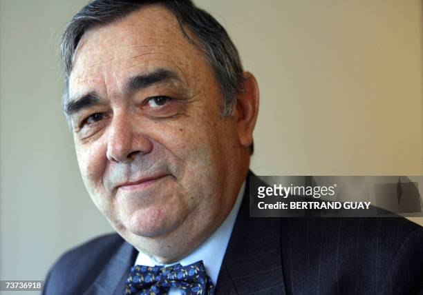 French oil company Maurel and Prom Managing Director Roman Gozalo poses 29 March 2007 after a press conference in Paris to present the company's 2006...