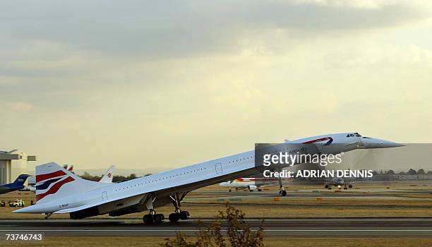 United Kingdom: This picture taken 24 October 2003 shows Concorde touching down at London's Heathrow airport after the last scheduled flight from New...