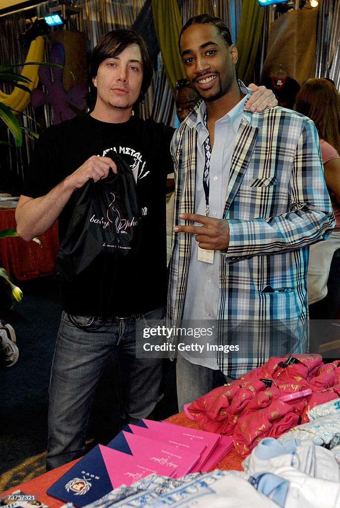 Distinctive Assets At The Kid's Choice Awards