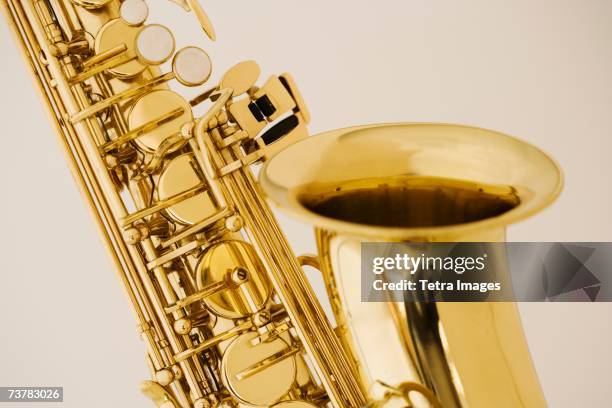 close up of saxophone - saxofoon stockfoto's en -beelden