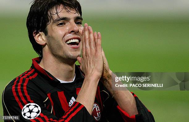 Milan's forward Kaka reacts after missing a goal against Bayern Munich during their Champions League quarter-final, first leg, football match at San...