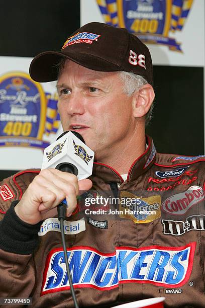 Snickers Dark Car Ricky Rudd 162 Virginia International Raceway Day 1 Stock Photos, High-Res ...