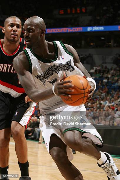 Kevin Garnett of the Minnesota Timberwolves moves the ball against the Portland Trail Blazers during the game at the Target Center on March 25, 2007...