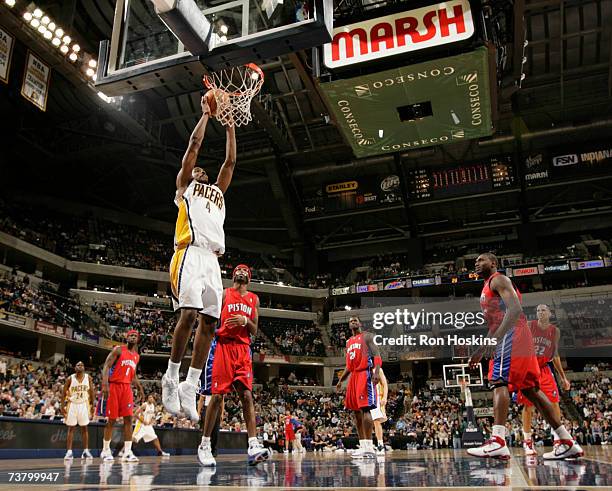 Shawne Williams of the Indiana Pacers scores against the Detroit Pistons at Conseco Fieldhouse April 3, 2007 in Indianapolis, Indiana. The Pistons...