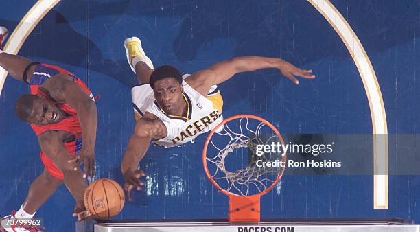 Nazr Mohammed of the Detroit Pistons battles Ike Diogu of the Indiana Pacers at Conseco Fieldhouse April 3, 2007 in Indianapolis, Indiana. The...