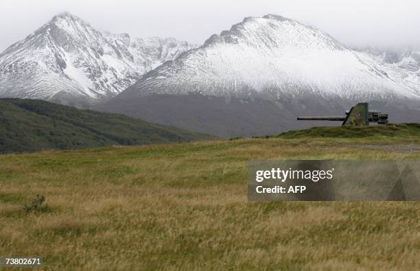 Picture of a dismantled artillery cannon used to aim at the Chilean Navarino Island during the Beagle Conflict between Argentina and Chile in 1978,...
