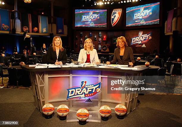 Draft analyasts Linda Cohn, Doris Burke and Nancy Lieberman are seen on the draft set prior to the 2007 WNBA Daft at the Renaissance Cleveland Hotel...