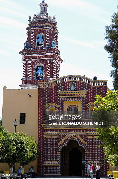 Fotografia tomada el 3 de Abril de 2007 de la fachada de la iglesia de Santa Maria Tonantzintla en el estado de Puebla al centro del pais, presentada...