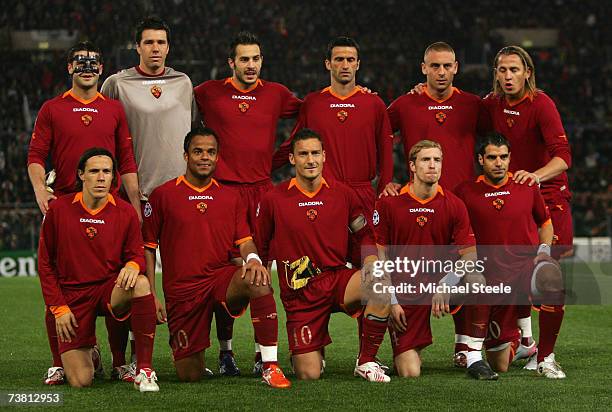 The AS Roma team line up prior to the UEFA Champions League quarter final, first leg match between AS Roma and Manchester United at the Olympic...