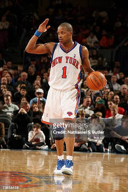 Steve Francis of the New York Knicks sets the play against the Toronto Raptors at Madison Square Garden on March 18, 2007 in New York City, New York....