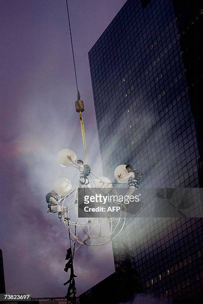 Rotterdam, NETHERLANDS: Spanish-Argentinan Grupo Puja performs during the opening of the Rotterdam 2007 City of Architecture year in The Netherlands,...