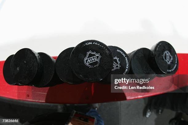 7,104 Official Hockey Pucks Stock Photos, High-Res Pictures, and Images ...