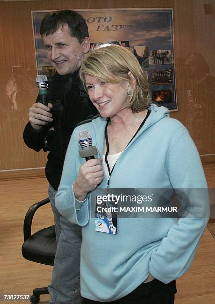 Charles Simonyi and his partner US livestyle guru and celebrity Martha Stewart smile, 06 April 2007, during a farewell ceremony at Baikonur...