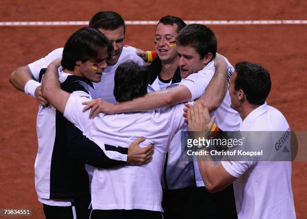 The German team comes together to celebrate the winning of the double of Alexander Waske and Michael Kohlmann after winning 4:6, 6:2, 6:3, 6:1 the...