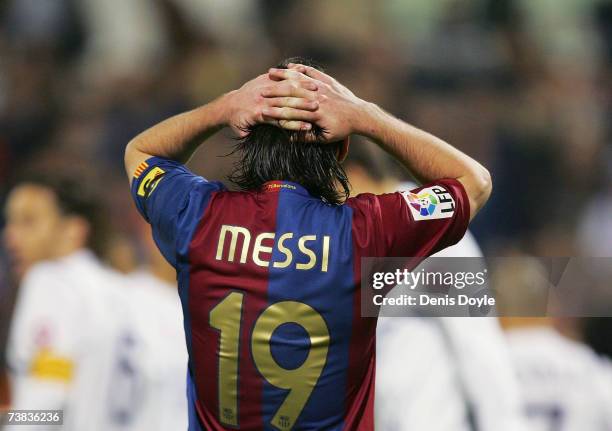 Lionel Messi of Barcelona reacts after missing a chance to score during the Primera Liga match between Real Zaragoza and Barcelona at the Romareda...