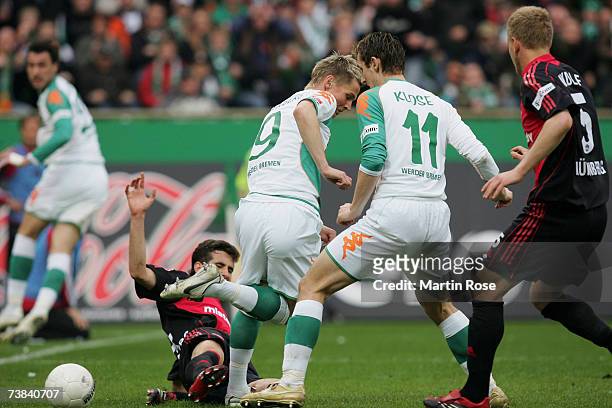 Markus Rosenberg of Bremen scores the 1st goal during the Bundesliga match between Werder Bremen and 1.FC Nuremberg at the Weserstadion on April 8,...