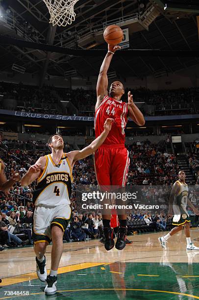 Chuck Hays Rockets Chuck Hayes Rockets Fotografías e imágenes de stock - Getty Images