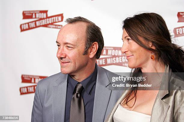 Actors Kevin Spacey and Eve Best arrive at the after party for the opening night of "A Moon For The Misbegotten" on April 9, 2007 in New York City.