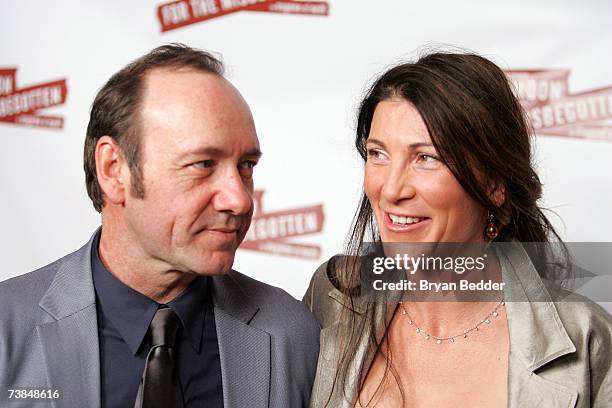 Actors Kevin Spacey and Eve Best arrive at the after party for the opening night of "A Moon For The Misbegotten" on April 9, 2007 in New York City.