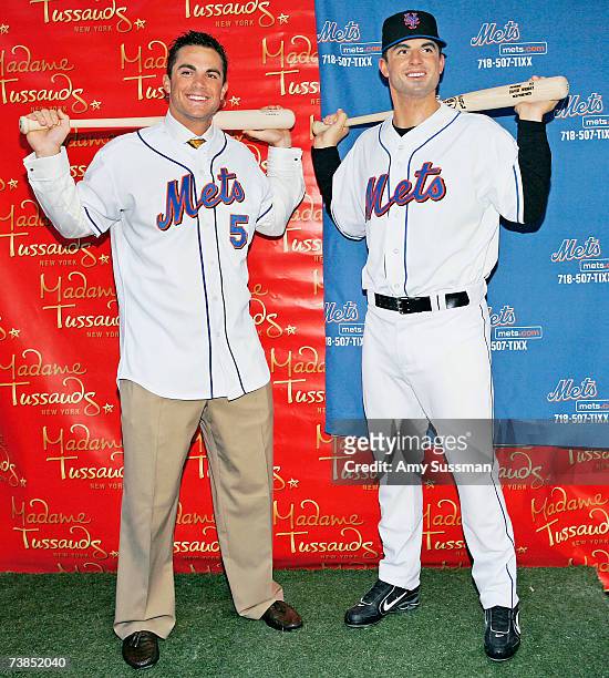 New York Mets third baseman David Wright poses with his wax figure at its unveiling at Madame Tussauds April 10, 2007 in New York City.