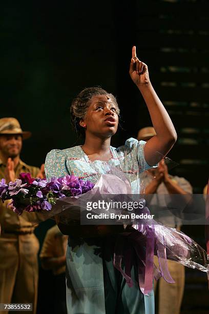 Singer Fantasia debuts on stage during the curtain call of The Color Purple at the Broadway Theater April 10, 2007 in New York City.