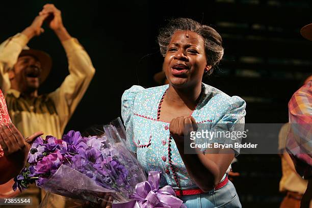 Singer Fantasia debuts on stage during the curtain call of The Color Purple at the Broadway Theater April 10, 2007 in New York City.