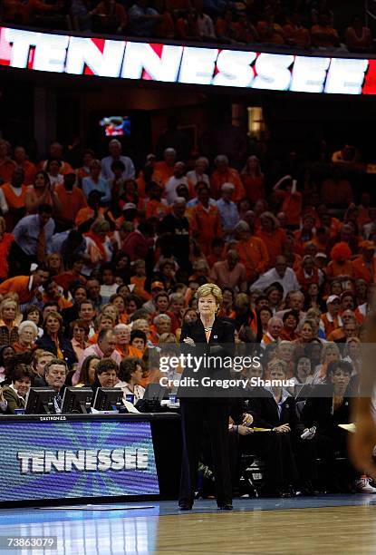 Head coach Pat Summitt of the Tennessee Lady Volunteers coaches against the Rutgers Scarlet Knights during the 2007 NCAA Women's Basketball...