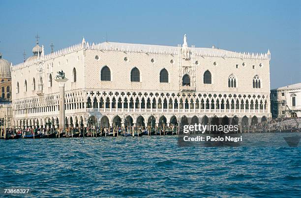 italy, venice, doge's palace, palazzo ducale - doge's palace stockfoto's en -beelden