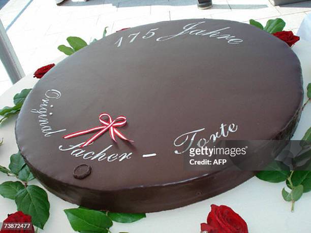 Gabrielle GRENZ: A one metre diameter chocolate cake Sachertorte is displayed 12 April 2007 in Vienna on the occasion of its 175 birthday. The...