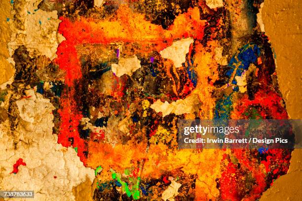 abstract photo of peeling paint on a concrete wall - bedford nuova scozia foto e immagini stock