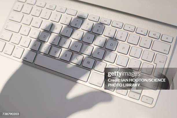 cyber crime, conceptual image - cyber harcèlement photos et images de collection
