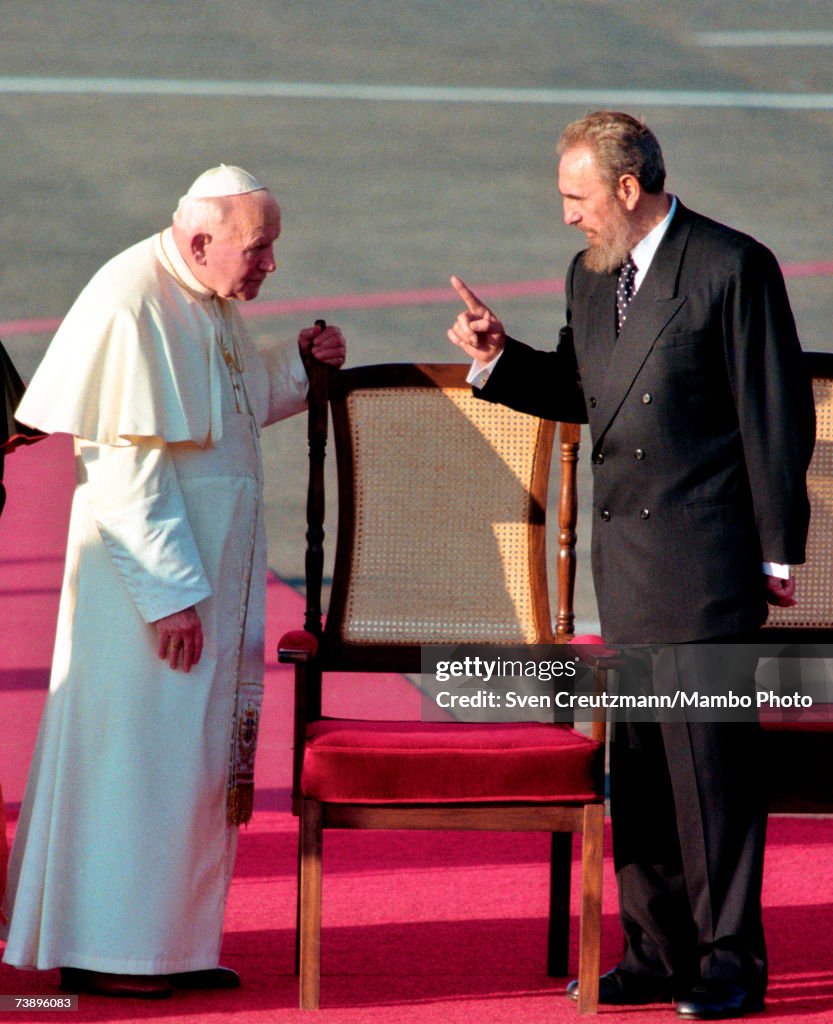Fidel Castro Talks To Pope John Paul II