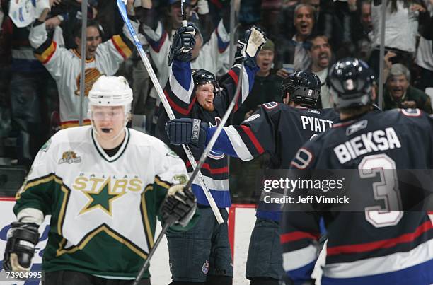 6,241 Canucks 2007 Stock Photos, High-Res Pictures, and Images - Getty ...