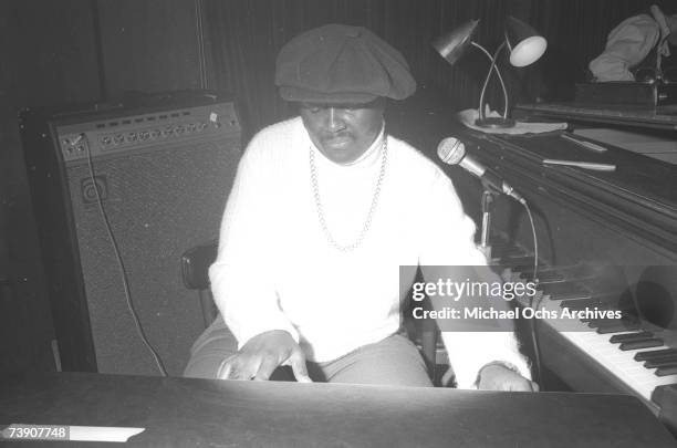 Photo of Donny Hathaway.