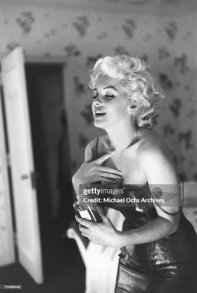 Marilyn Monroe With Chanel No. 5