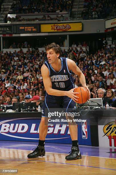 Gordan Giricek of the Utah Jazz looks to make a move during a game against the Sacramento Kings at Arco Arena on April 6, 2007 in Sacramento,...