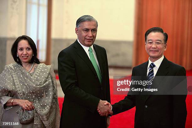 Pakistan's Prime Minister Shaukat Aziz and his wife Begum Rukhsana Aziz meet Chinese Premier Wen Jiabao at the Great Hall of the People on April 17,...