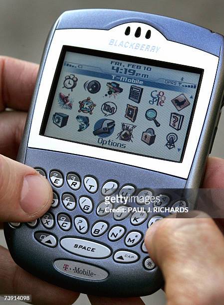 Washington, UNITED STATES: : This 10 February 2006 file photo shows a Blackberry unit in Washinton, DC. Research in Motion Ltd. In Ottawa, Canada...