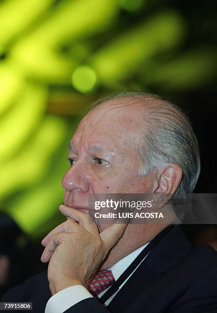 Former Chilean President Ricardo Lagos takes part of the conference "Latin America: Integration or Fragmentation?" in Mexico City 18 April, 2007....