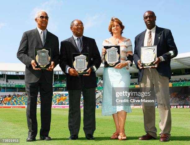 Sir Garfield Sobers, Sir Everton Weekes, Kathryn Ward and Denis Depeiaza receive awards as West Indies cricket record holders during the ICC Cricket...