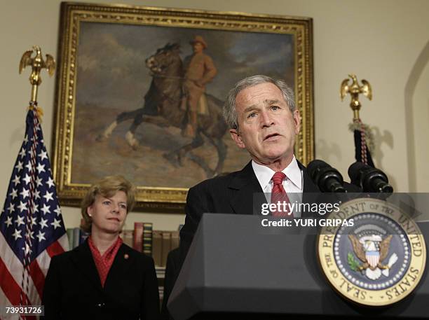Signing Rfs W. Bush 56,209 Signing Ceremony Stock Photos, High-Res Pictures, and Images ...