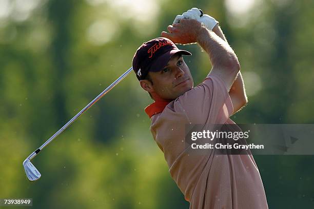 Nick Watney tees off on the 9th hole during the second round of the Zurich Classic of New Orleans at TPC Louisiana on April 20, 2007 in Avondale,...